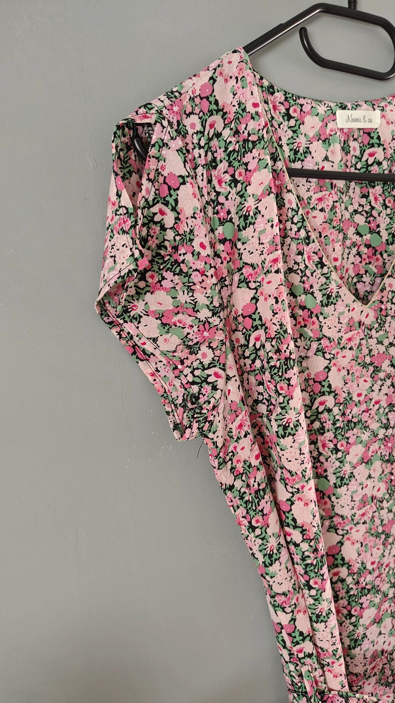 Roze bloemige V-hals jurk - Maat 38/M - Noémie & Co – photo 3